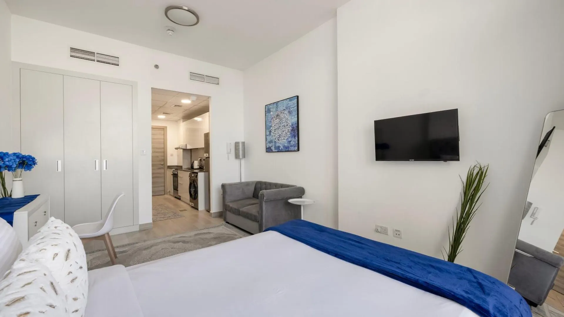 Daniels Urban Oasis Studio Dubai 0*,
